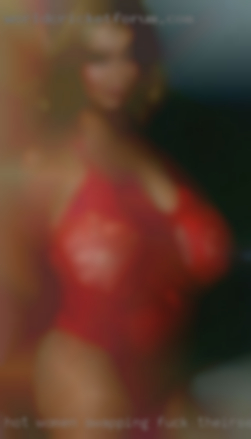 Hot women swapping fuck theirselves.