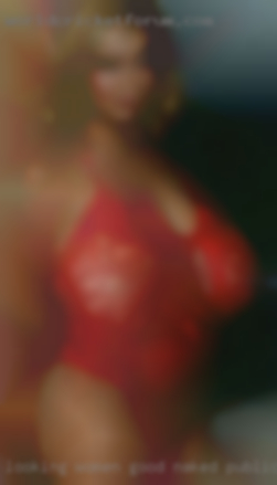 Looking women good naked public.