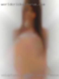 Voluptuous cuckold woman famous nudes from the 1960s.